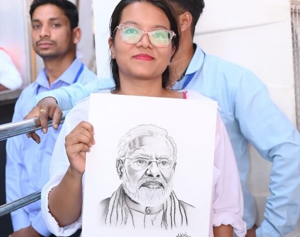 PM बोले- मैं आपको चिट्ठी भेजूंगा बेटा…दिल छू लेने वाला क्षण