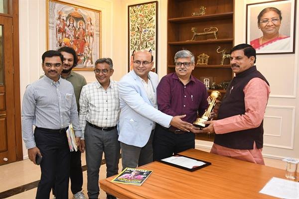 बस्तर संभाग में विकास कार्यों की समीक्षा: मुख्यमंत्री साय ने जनकल्याणकारी योजनाओं के तेज़ी से क्रियान्वयन के निर्देश