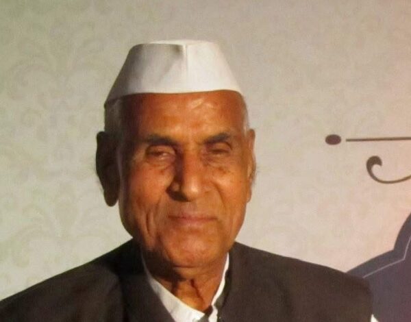 सांसद बृजमोहन अग्रवाल के पिता का निधन, 96 वर्ष में ली अंतिम सांस, कल होगा अंतिम संस्कार सांसद बृजमोहन अग्रवाल के पिता का निधन, 96 वर्ष में ली अंतिम सांस, कल होगा अंतिम संस्कार