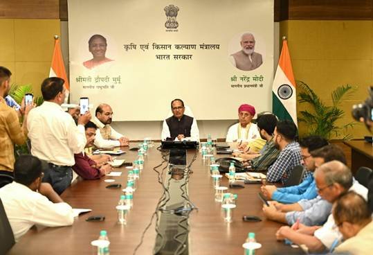 कृषि शिक्षा, अनुसंधान और विस्तार अत्यंत महत्वपूर्ण स्तंभ : शिवराज सिंह कृषि शिक्षा, अनुसंधान और विस्तार अत्यंत महत्वपूर्ण स्तंभ : शिवराज सिंह