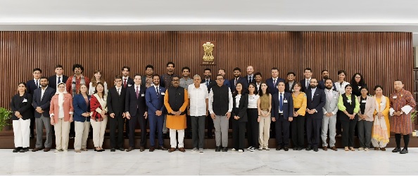 प्रधानमंत्री ने कौटिल्य के दर्शन को व्यवहार में उतारा है : उपराष्ट्रपति