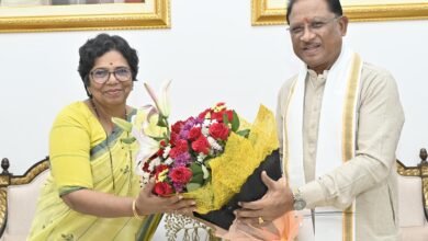 मुख्यमंत्री श्री विष्णु देव साय से राष्ट्रीय महिला आयोग की अध्यक्ष ने की सौजन्य मुलाकात