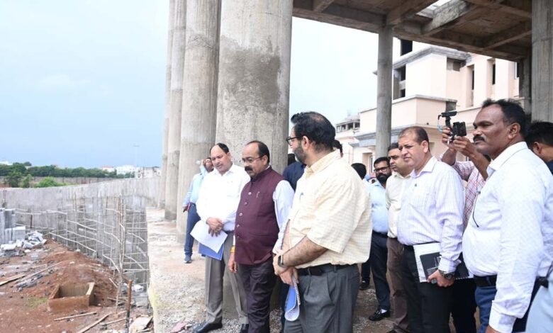 डिप्टी सीएम साव ने किया निर्माणाधीन विधानसभा भवन का निरीक्षण