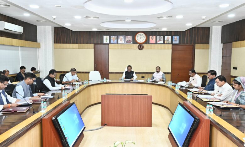 साय कैबिनेट : अवैध प्लाटिंग पर भी लगेगी रोक, सड़क दुर्घटनाओं की रोकथाम के लिए छत्तीसगढ़ मोटरयान नियम-1994 अनुमोदित साय कैबिनेट : अवैध प्लाटिंग पर भी लगेगी रोक, सड़क दुर्घटनाओं की रोकथाम के लिए छत्तीसगढ़ मोटरयान नियम-1994 अनुमोदित