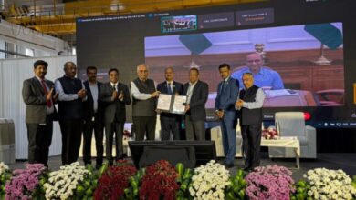 एचएएल को एलएंडटी से हल्के लड़ाकू विमान एमके1ए के लिए विंग असेंबली का पहला सेट मिला एचएएल को एलएंडटी से हल्के लड़ाकू विमान एमके1ए के लिए विंग असेंबली का पहला सेट मिला