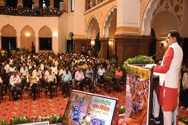 बाघ सहित सभी वन्यजीवों के बेहतर संरक्षण और प्रबंधन का आदर्श केन्द्र बना मध्यप्रदेश : मुख्यमंत्री यादव