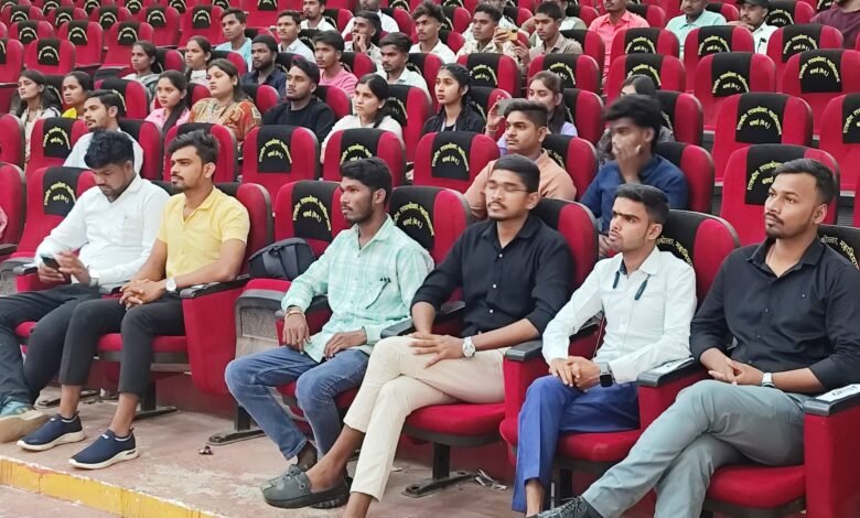 विश्वविद्यालय अनुसंधान, नवाचार और कौशल विकास पर आधारित शिक्षा को बढ़ावा देने संकल्पित