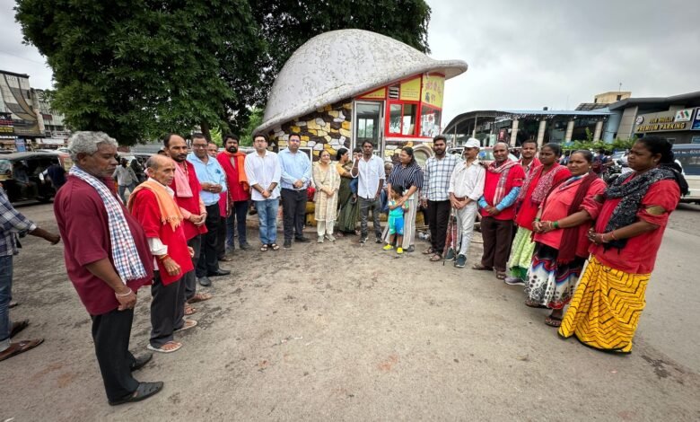सक्षम जिला रायपुर द्वारा आज दिनांक 26/07/2025 को एक पहल के माध्यम से जरूरतमंदों को छाता वितरण किया गया