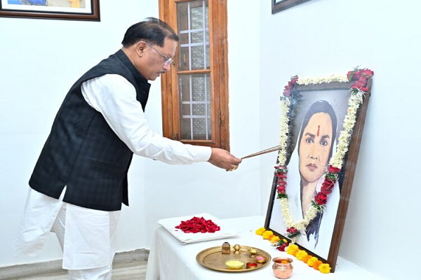 मुख्यमंत्री श्री साय ने छत्तीसगढ़ की प्रथम महिला सांसद और समाज सेविका मिनीमाता की पुण्यतिथि पर किया नमन मुख्यमंत्री श्री साय ने छत्तीसगढ़ की प्रथम महिला सांसद और समाज सेविका मिनीमाता की पुण्यतिथि पर किया नमन