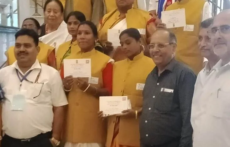 राष्ट्रपति भवन में आयोजित एट होम रिसेप्शन में शामिल हुई बगीचा की सुमन तिर्की