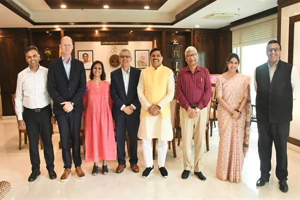 हरित ऊर्जा के लिए प्रतिबद्ध बहुराष्ट्रीय कम्पनियों के लिए मध्यप्रदेश बन रहा है आकर्षण का केन्द्र : मुख्यमंत्री यादव