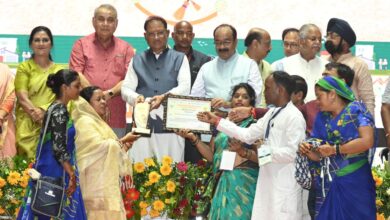 स्वच्छता में छत्तीसगढ़ को राष्ट्रीय स्तर पर प्रतिष्ठित करने में स्वच्छता दीदियों का अमूल्य योगदान : मुख्यमंत्री श्री विष्णुदेव साय