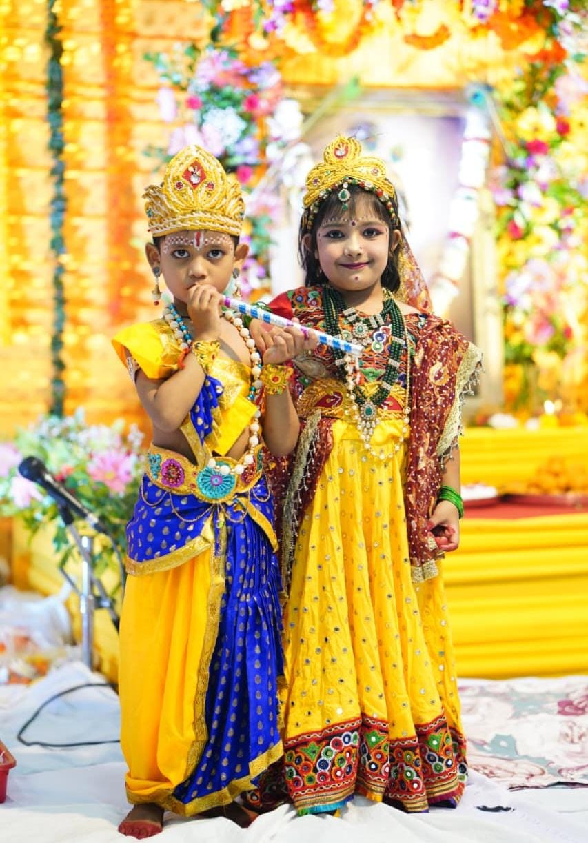 मुख्यमंत्री श्री विष्णु देव साय ने नन्हें बाल गोपालों के संग मुख्यमंत्री निवास में हर्षोल्लास के साथ मनाई जन्माष्टमी 1 मुख्यमंत्री श्री विष्णु देव साय ने नन्हें बाल गोपालों के संग मुख्यमंत्री निवास में हर्षोल्लास के साथ मनाई जन्माष्टमी