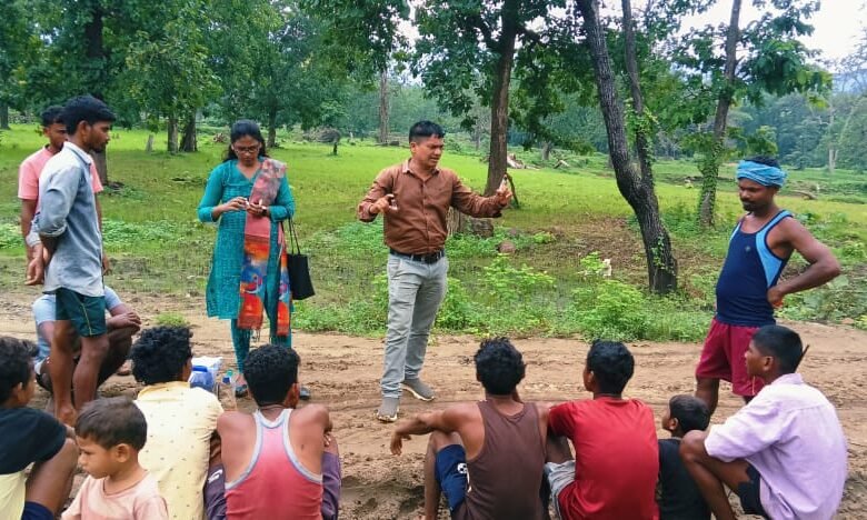 पानी की जांचकर खोली आंखे, पीने के पानी की गुणवत्ता पर सजग हुए ग्रामीण पानी की जांचकर खोली आंखे, पीने के पानी की गुणवत्ता पर सजग हुए ग्रामीण