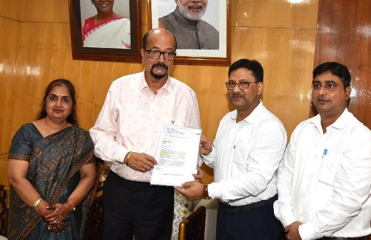 राज्यपाल डेका ने रविशंकर विश्वविद्यालय को नैक ए प्लस ग्रेड मिलने पर दी शुभकामनाएं