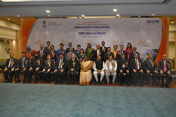 राष्ट्रपति ने स्कोप उत्कृष्टता पुरस्कार किए प्रदान