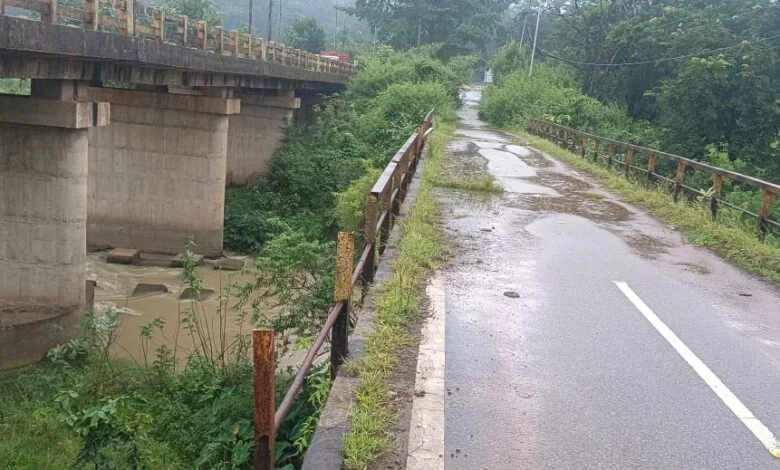 अब जान जोखिम में डालकर नहीं करना पड़ेगा नदी पार