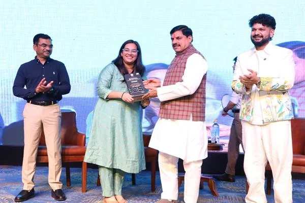 मध्यप्रदेश में भी दिये जायेंगे स्टेट क्रिएटर्स अवार्ड्स : मुख्यमंत्री डॉ. यादव मध्यप्रदेश में भी दिये जायेंगे स्टेट क्रिएटर्स अवार्ड्स : मुख्यमंत्री डॉ. यादव