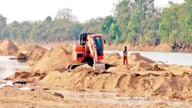 अवैध रेत परिवहन पर बड़ी कार्रवाई , 8 से अधिक वाहन जब्त