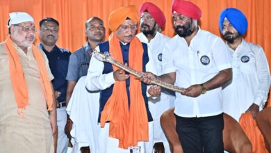 मुख्यमंत्री ने असम राइफल्स पर हमले में शहीद जवानों को श्रद्धांजलि अर्पित की मुख्यमंत्री ने असम राइफल्स पर हमले में शहीद जवानों को श्रद्धांजलि अर्पित की