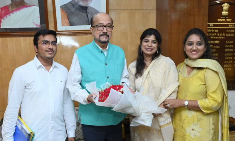 राज्यपाल डेका से अखिल भारतीय व्यापारिक परिसंघ महिला इकाई के सदस्यों ने भेंट की