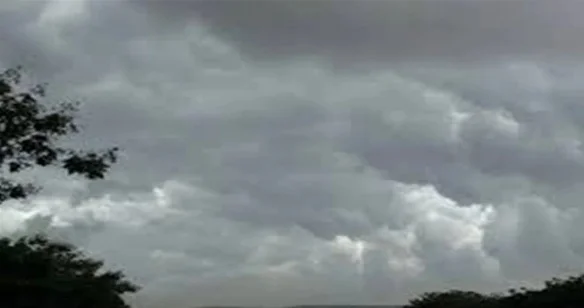 मानसून की विदाई के बाद मौसम में गर्माहट, बादल छाए रहने की संभावना