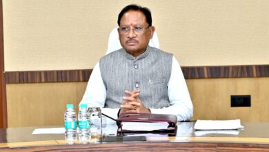 मुख्यमंत्री श्री विष्णु देव साय की अध्यक्षता में आज यहां मंत्रालय महानदी भवन में आयोजित कैबिनेट की बैठक में राज्य के किसानों से खरीफ विपणन वर्ष 2025-26 में समर्थन मूल्य पर धान खरीदी के संबंध में महत्वपूर्ण निर्णय लिया गया। मुख्यमंत्री श्री विष्णु देव साय की अध्यक्षता में आज यहां मंत्रालय महानदी भवन में आयोजित कैबिनेट की बैठक में राज्य के किसानों से खरीफ विपणन वर्ष 2025-26 में समर्थन मूल्य पर धान खरीदी के संबंध में महत्वपूर्ण निर्णय लिया गया।