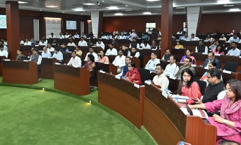 मुख्यमंत्री श्री विष्णु देव साय ने कलेक्टर्स कॉन्फ्रेंस में दिखाई सख्ती — कहा, “जनहित में लापरवाही बर्दाश्त नहीं की जाएगी