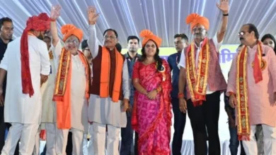 सीएम साय रावणभांठा एवं शंकरनगर दशहरा उत्सव में हुए शामिल, भव्य आतिशबाजी देखने को उमड़ी भारी भीड़