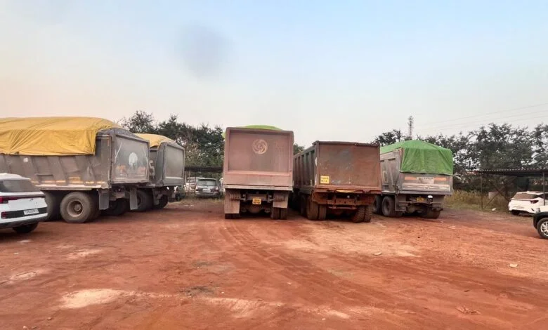 अवैध रेत भंडारण व परिवहन के खिलाफ बड़ी कार्रवाई