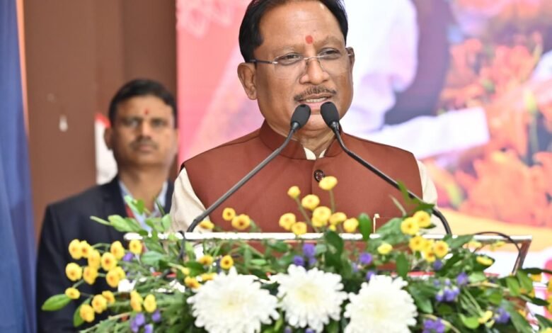 संविधान में आस्था रखकर आगे बढ़ रहा है विश्व का सबसे बड़ा लोकतंत्र भारत : मुख्यमंत्री श्री साय संविधान में आस्था रखकर आगे बढ़ रहा है विश्व का सबसे बड़ा लोकतंत्र भारत : मुख्यमंत्री श्री साय