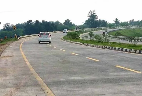 रायपुर-बलौदाबाजार एन एच चौडीकरण : भूमि खरीदी- बिक्री से प्रतिबन्ध हटा