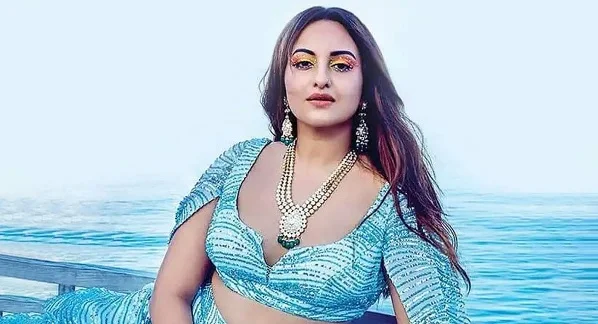 एक्ट्रेस सोनाक्षी सिन्हा की फिल्म बनीं चर्चा में, रोमांचक दृश्यों और डार्क फैंटेसी के साथ जोड़ा गया