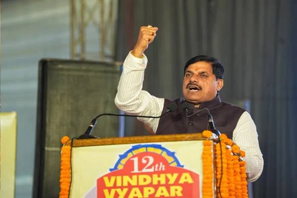 औद्योगिक विकास के लिए 100 एकड़ भूमि पर बनाएंगे नया इंडस्ट्रियल पार्क : मुख्यमंत्री यादव