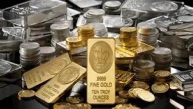 चांदी करीब 3% टूटी, सोने की तेजी पर ब्रेक