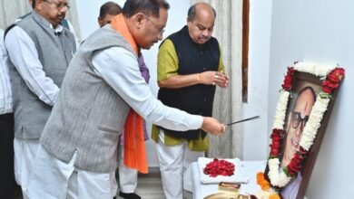 मुख्यमंत्री श्री विष्णुदेव साय ने कुशाभाऊ ठाकरे की पुण्यतिथि पर दी श्रद्धांजलि मुख्यमंत्री श्री विष्णुदेव साय ने कुशाभाऊ ठाकरे की पुण्यतिथि पर दी श्रद्धांजलि