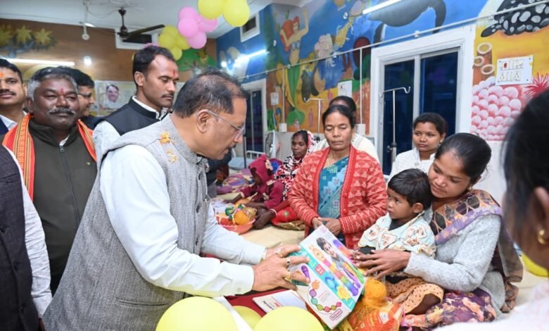 मुख्यमंत्री श्री विष्णुदेव साय ने फरसाबहार, कुनकुरी और मनोरा में पोषण पुनर्वास केन्द्र का किया शुभारंभ