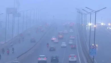 दिल्ली में 5 डिग्री तक लुढ़का पारा, तो UP में छाया बहुत घना कोहरा