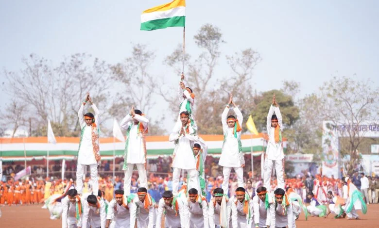 गणतंत्र दिवस : 800 से अधिक स्कूली बच्चों की सांस्कृतिक प्रस्तुतियां रही आकर्षण का केंद्र