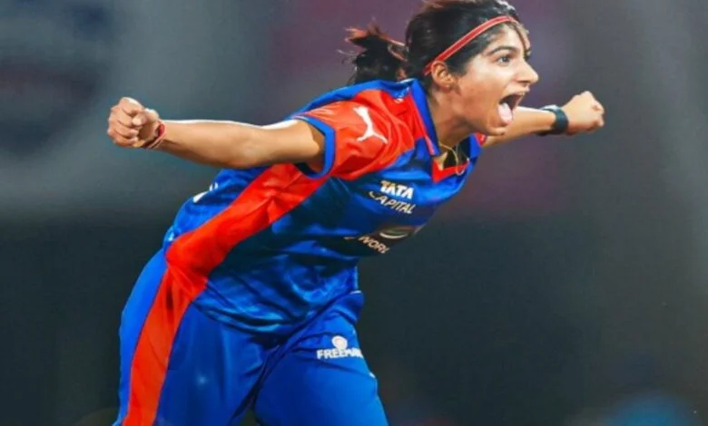 हार में भी चमकी नंदनी शर्मा, हैट्रिक समेत 5 विकेट लेकर रचा इतिहास