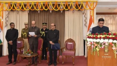 राज्यपाल डेका ने नवनियुक्त मुख्य सूचना आयुक्त और राज्य सूचना आयुक्त पद की शपथ दिलाई