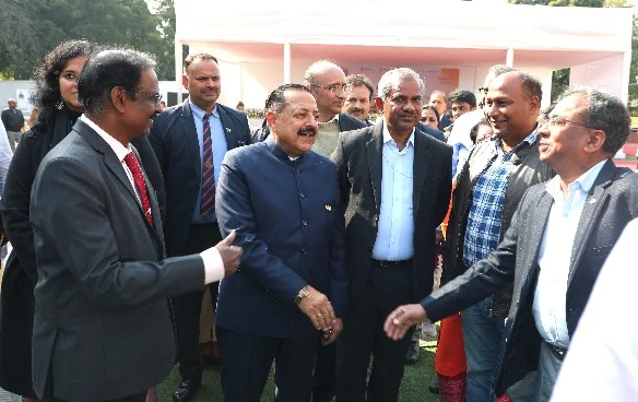 केंद्रीय मंत्री जितेंद्र सिंह ने देशभर के 500 स्टार्टअप, प्रख्यात वैज्ञानिकों और विद्वानों के विशिष्ट समूह के साथ मुलाकात और बैठक की