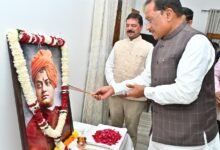 स्वामी विवेकानंद जयंती पर मुख्यमंत्री श्री विष्णु देव साय ने किया नमन, युवाओं से राष्ट्र निर्माण में आगे आने का आह्वान