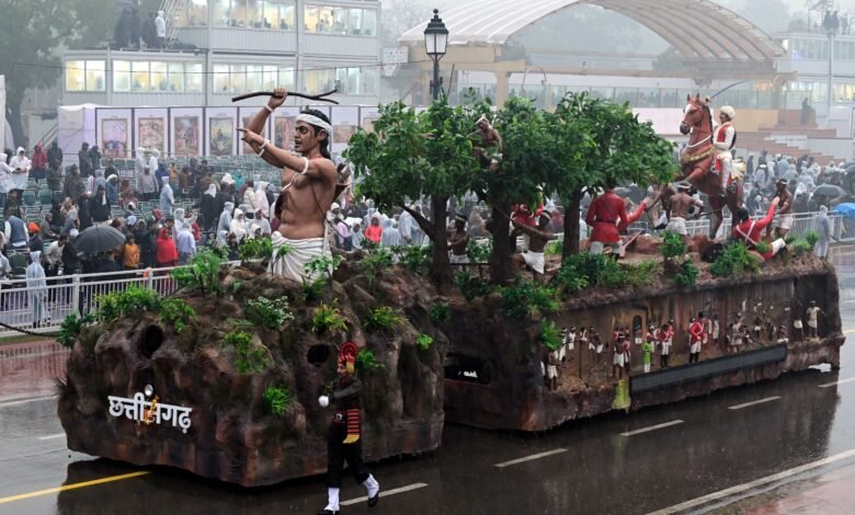 देश के पहले जनजातीय डिजिटल संग्रहालय की थीम पर कर्तव्य पथ पर सजी छत्तीसगढ़ की झांकी: फुल ड्रेस रिहर्सल में छत्तीसगढ़ की झांकी ने दिखाई जनजातीय संस्कृति की जीवंत झलक