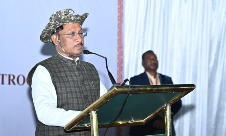 मुख्यमंत्री श्री साय नारायणपुर में जवानों से मिले और हौसला बढ़ाया