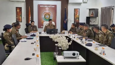 आईजी संजीव शुक्ला ने ली अपराध समीक्षा बैठक, अपराधियों पर सख्ती, पीड़ितों को त्वरित न्याय आईजी संजीव शुक्ला ने ली अपराध समीक्षा बैठक, अपराधियों पर सख्ती, पीड़ितों को त्वरित न्याय