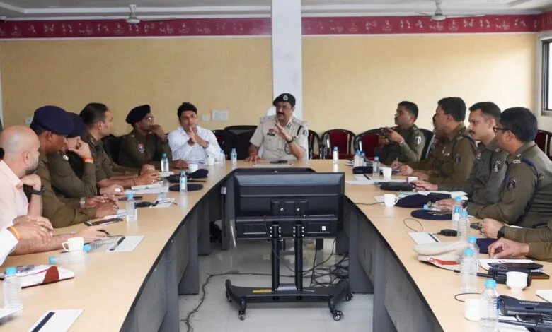 रायपुर के मुख्य मार्ग बनेंगे नो-वेंडर एवं पार्किंग फ्री जोन, उल्लंघन पर सख्त कार्रवाई, 2 माह की कार्ययोजना बनी