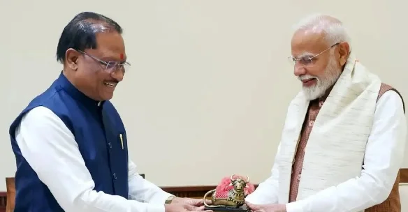 डबल इंजन सरकार का बड़ा तोहफा : छत्तीसगढ़ में रेलवे विकास के लिए ₹7,470 करोड़, सीएम ने पीएम और रेल मंत्री का जताया आभार