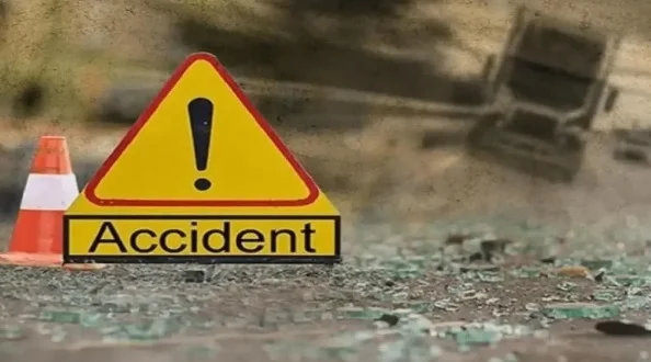 तेज रफ्तार बाइक नाली में गिरी, एक युवक की मौत, दूसरा गंभीर