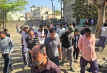 बीएसयूपी खालबाड़ा में लचर सफाई व्यवस्था पर सफाई ठेकेदार का ठेका निरस्त